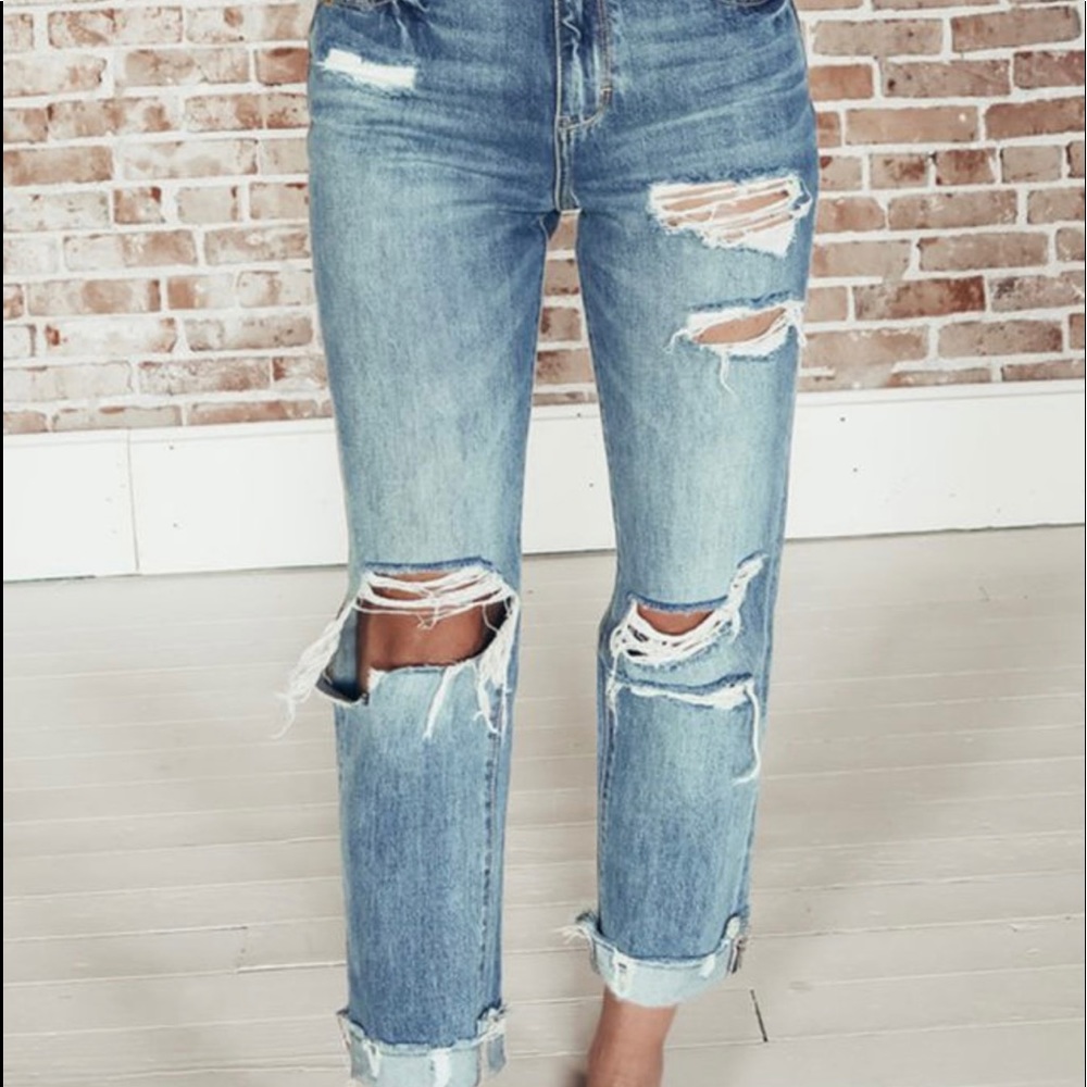 Distressed Straight Leg High Waist Jeans
